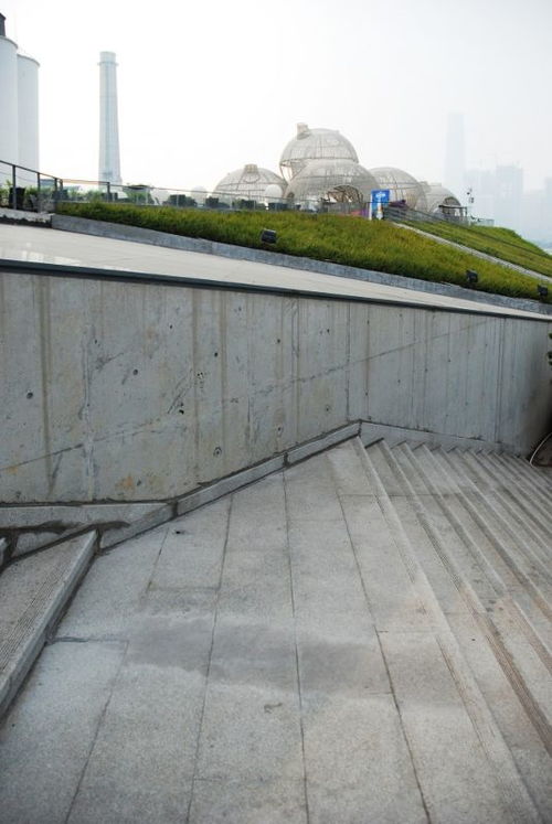 廣州珠江啤酒廠景觀改造項目 塑木景觀材料的創(chuàng)新應(yīng)用